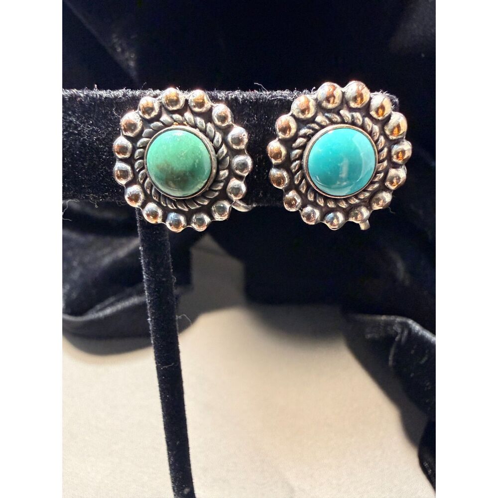 Vintage Mid Century Southwestern Sterling Silver Turquoise Screw Back Earrings